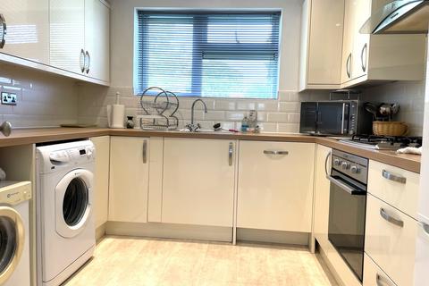 2 bedroom apartment for sale, Cowbridge Crescent, Malmesbury SN16