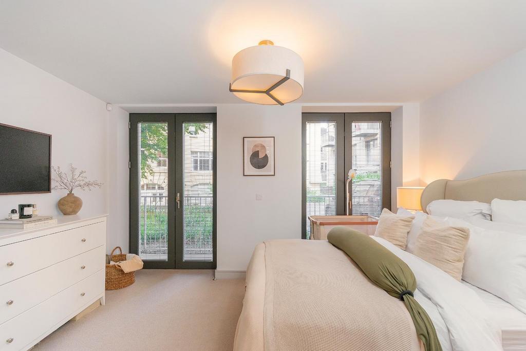 0 F1 HRE - Bedroom G.jpg