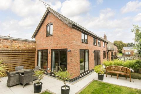 4 bedroom cottage for sale, Lutterworth Road, Gilmorton, Lutterworth