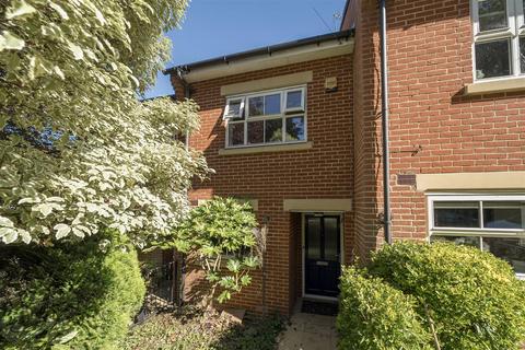 undefined, Victoria Road, Bushey WD23