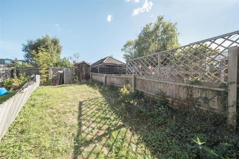 undefined, Victoria Road, Bushey WD23