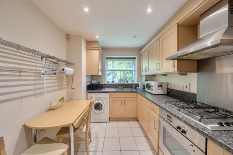 undefined, Victoria Road, Bushey WD23