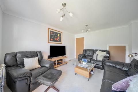 undefined, Victoria Road, Bushey WD23