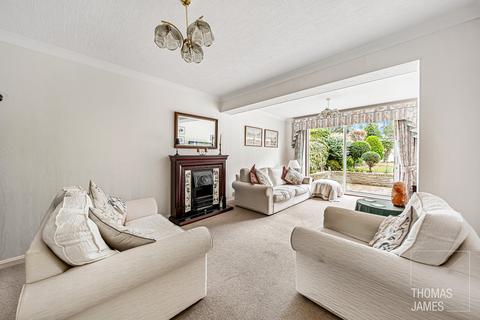 4 bedroom semi-detached house for sale, Sheringham Avenue, London, N14