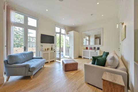 2 bedroom flat for sale, Queenstown Road, Battersea, London, SW8