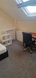 9 bedroom house to rent, Room 8, 157 Hyde Park Road  Hyde Park Road Leeds