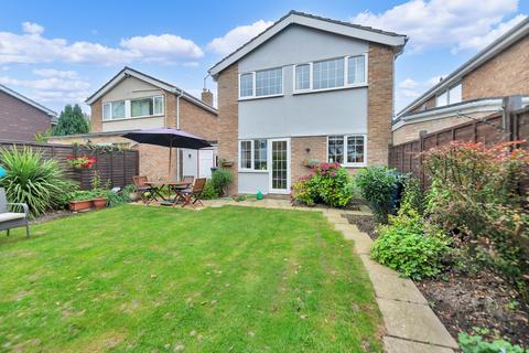 undefined, Flambards Close, Royston SG8