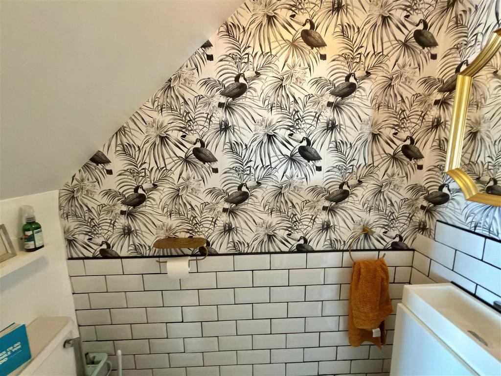 Cloakroom with WC.jpg