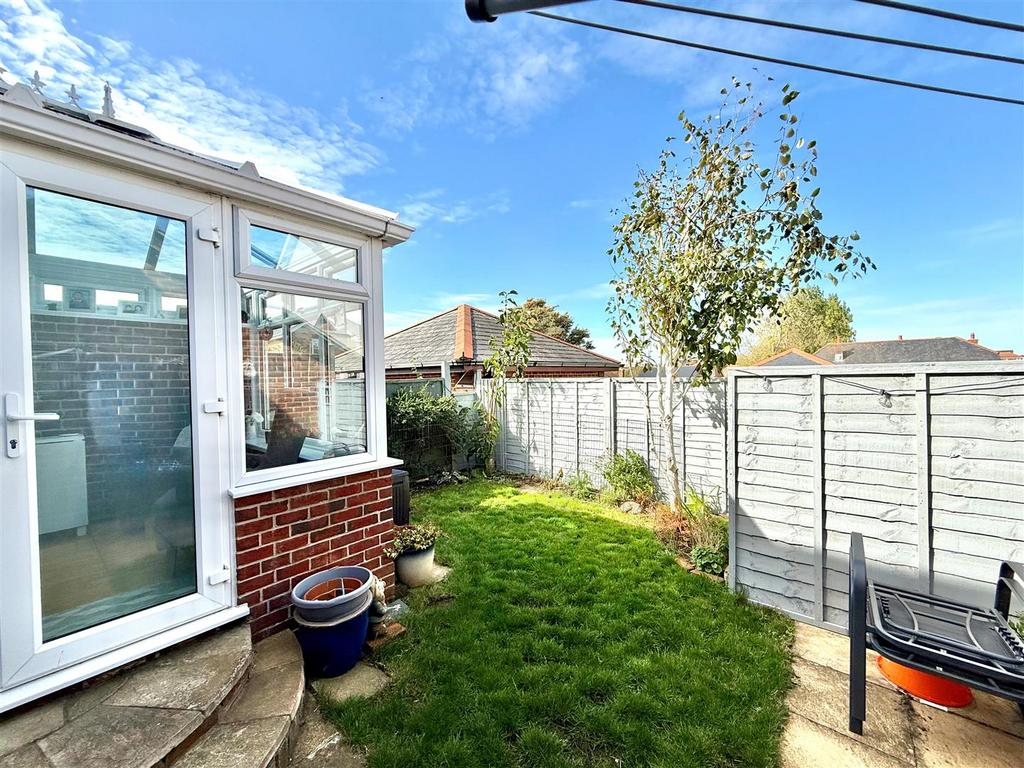 Garden 1.jpg