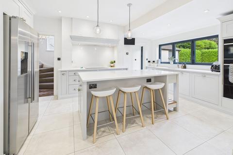 5 bedroom detached house for sale, Western Abergavenny, NP7