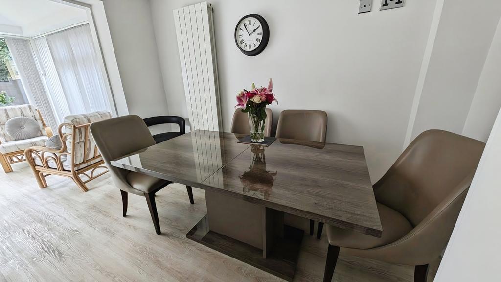 Pbox-dining room-343444.jpg
