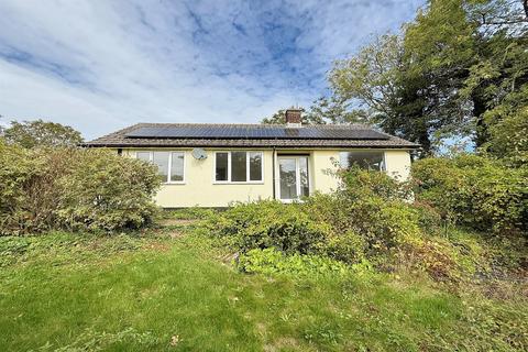 undefined, Thornicombe
