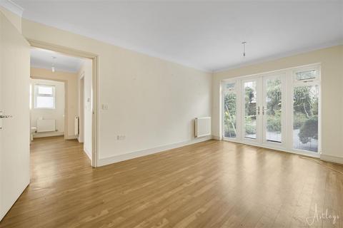 undefined, Burrows Close, Southgate, Swansea