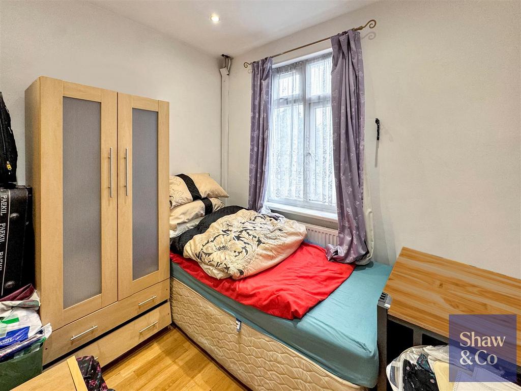 Bed 3.jpeg