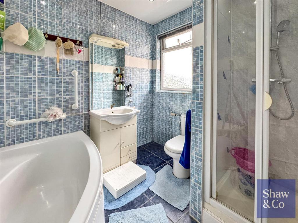 Bathroom.jpeg