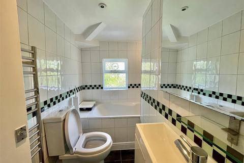 2 bedroom flat for sale, Tufnell Park Road, London