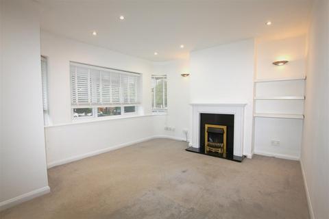 2 bedroom maisonette for sale, The Broadway, Thames Ditton