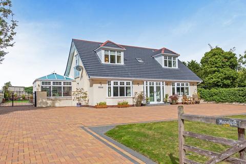 4 bedroom detached bungalow for sale, Cottage Lane, Mancot, CH5