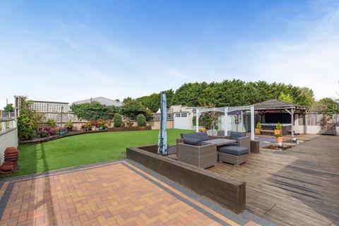 4 bedroom detached bungalow for sale, Cottage Lane, Mancot, CH5