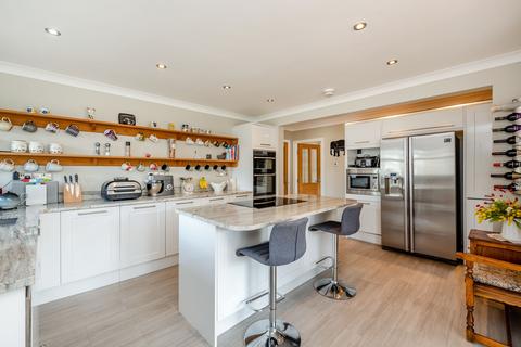 4 bedroom detached bungalow for sale, Cottage Lane, Mancot, CH5