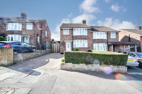 Luton, Bedfordshire, LU1