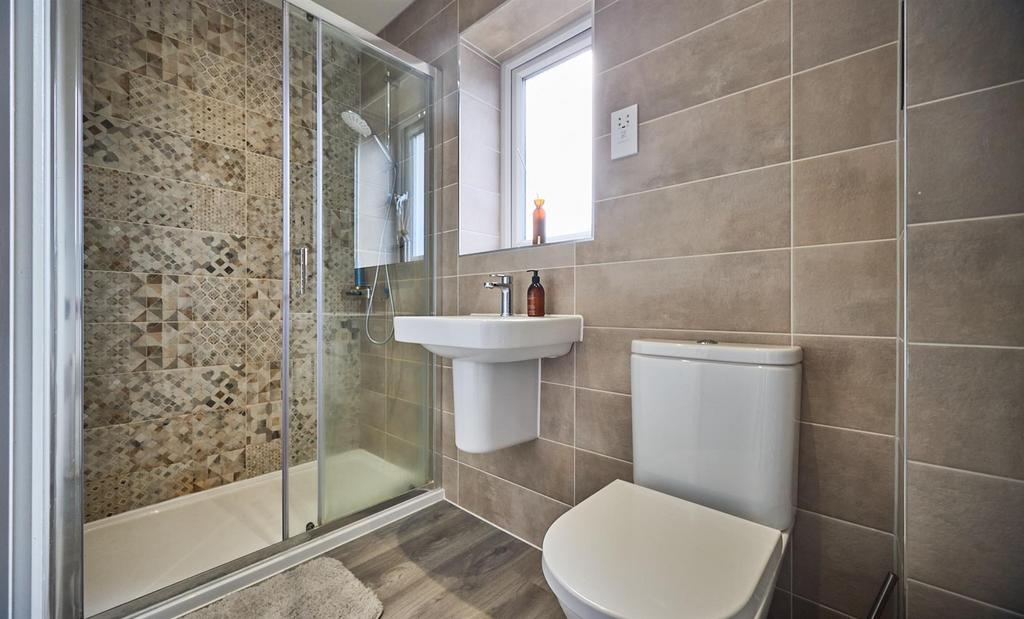 En suite shower room