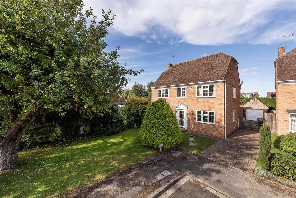 11 Allington Drive, TN10 4 HH 001.jpg