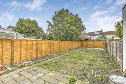 17 Strathyre Avenue, London, SW16 4RF