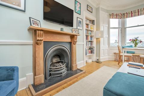 30/7 Bath Street, Edinburgh, EH15 1HD