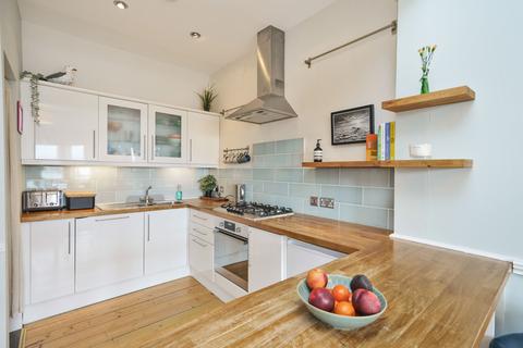 30/7 Bath Street, Edinburgh, EH15 1HD