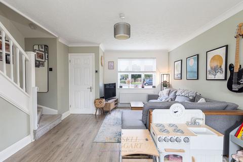 2 bedroom terraced house for sale, Thistle Way, Horley RH6