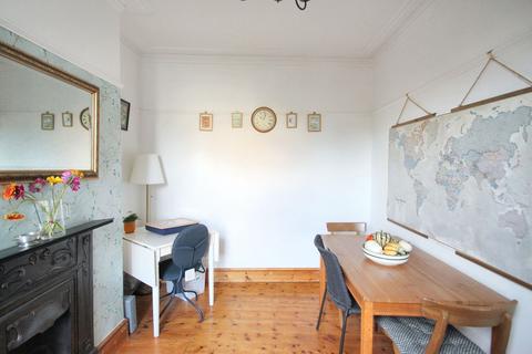 25 Ray Lodge Road, Woodford Green, IG8 7NX
