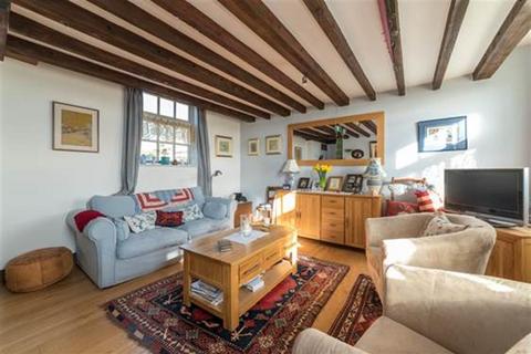 2 bedroom terraced house to rent, Mentmore Court Howell Hill Close, Mentmore, Leighton Buzzard