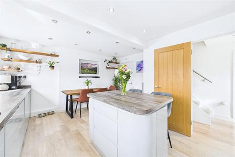 undefined, Popular location close to amenities in Clevedon