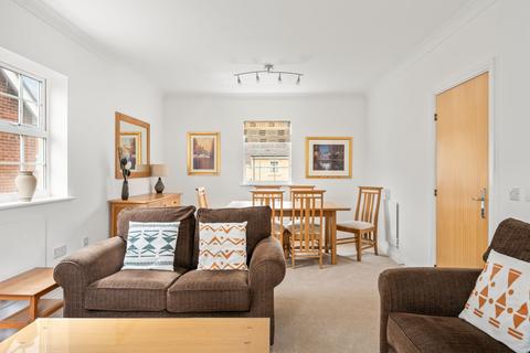 2 bedroom flat for sale, Old College Road, Newbury, RG14