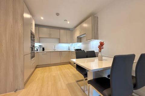 1 bedroom flat for sale, Woodford Road, Watford, WD17