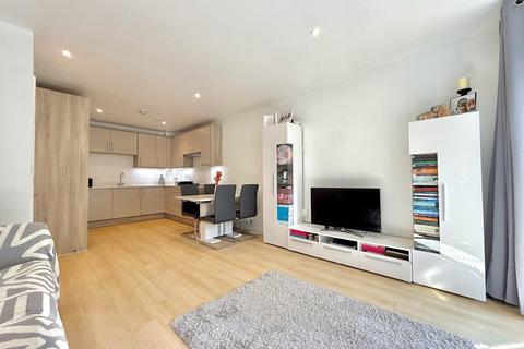 1 bedroom flat for sale, Woodford Road, Watford, WD17