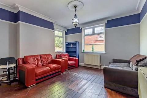 67 Chequer Road, Doncaster, DN1 2AN