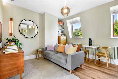 1 bedroom flat for sale, Nevill Road, London, N16