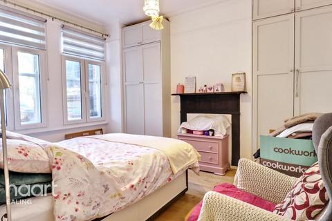 undefined, Lawrence Road, LONDON