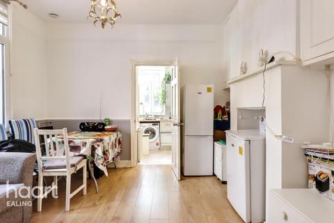 undefined, Lawrence Road, LONDON