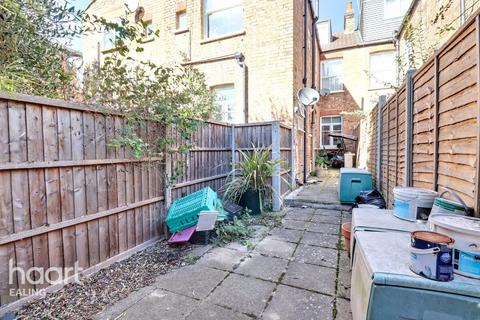 undefined, Lawrence Road, LONDON