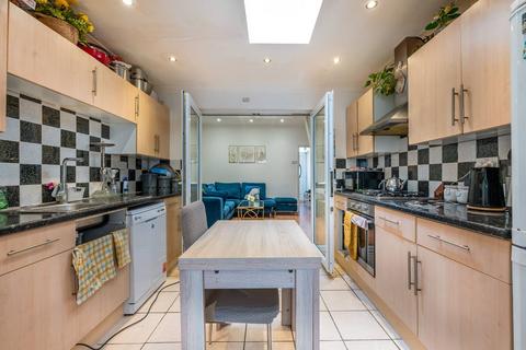 2 bedroom terraced house for sale, Faringford Road, Stratford, London, E15