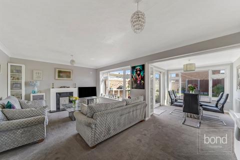 5 bedroom semi-detached house for sale, Blackwater Close, Chelmsford CM1