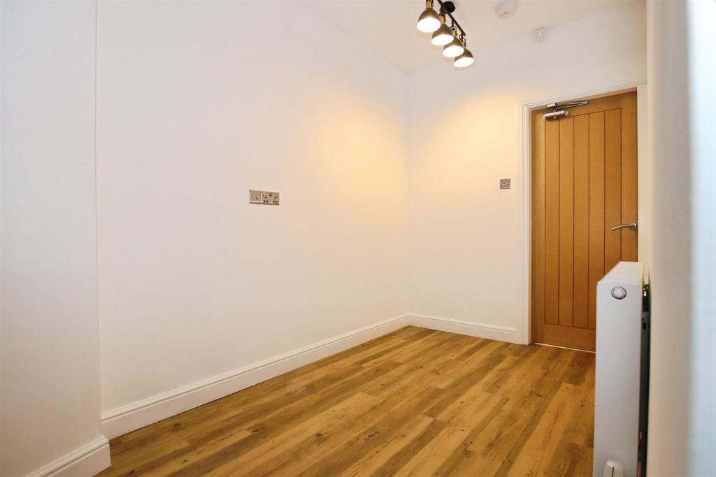 Fitted kitchen