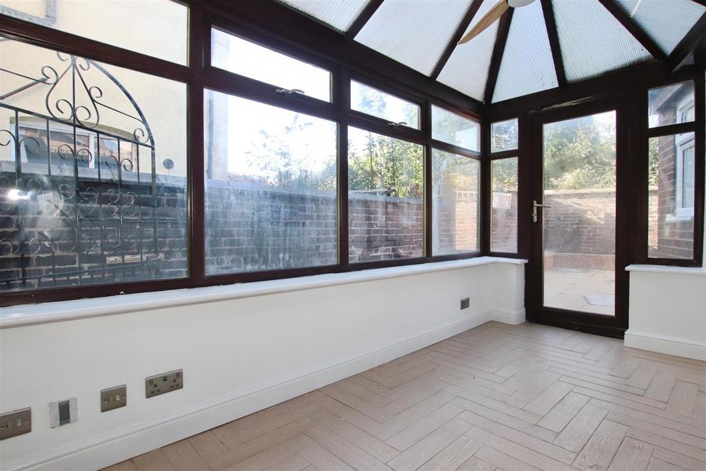 Half brick conservatory