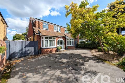 4 bedroom detached house for sale, Marion Crescent, Maidstone ME15