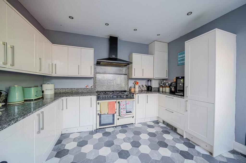 Dining kitchen