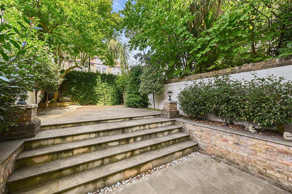 Lena Gardens - Garden A1