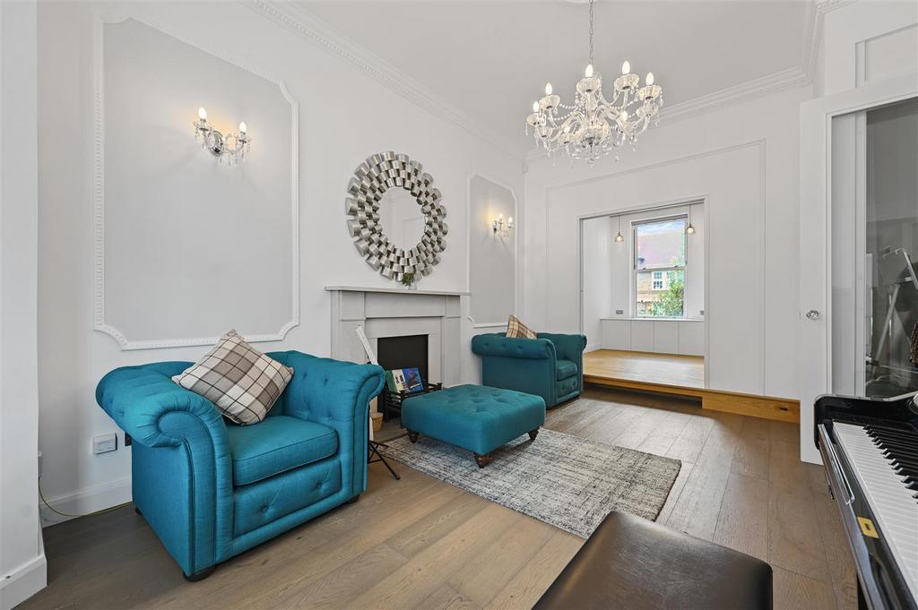 Lena Gardens - Reception B3